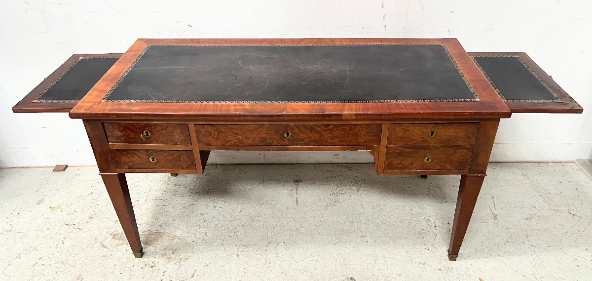 Bureau plat de style Louis XVI en acjou et placage XIX siècle-photo-4