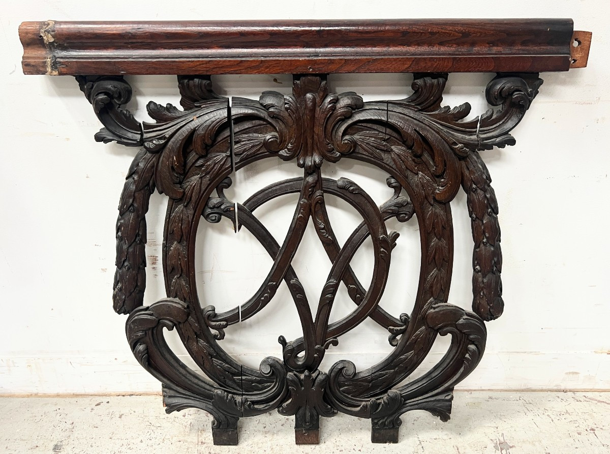 Architectural Element In Carved Oak Monogrammed 18th Century