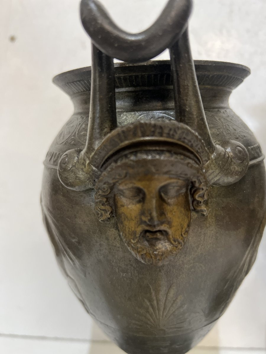 Paire de vases en régule patiné du XIX siècle-photo-2