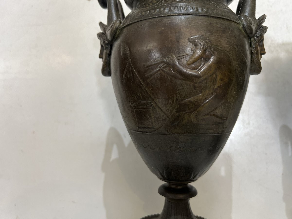 Paire de vases en régule patiné du XIX siècle-photo-3