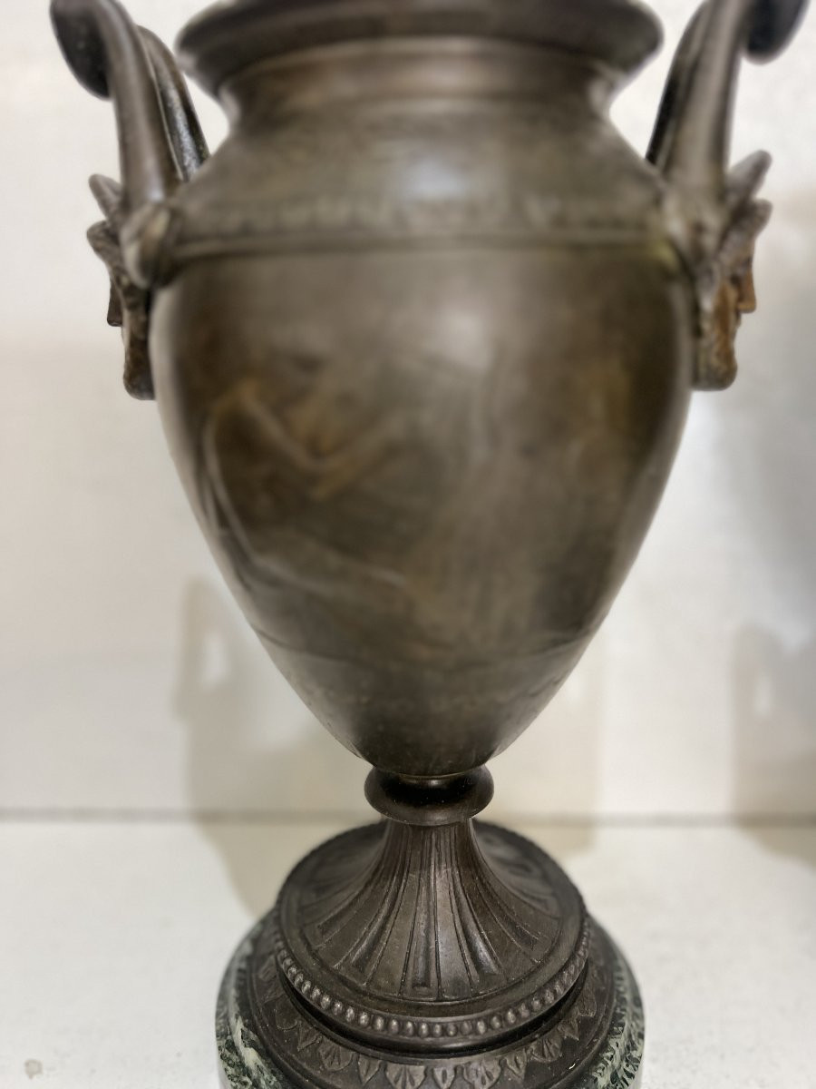 Paire de vases en régule patiné du XIX siècle-photo-6