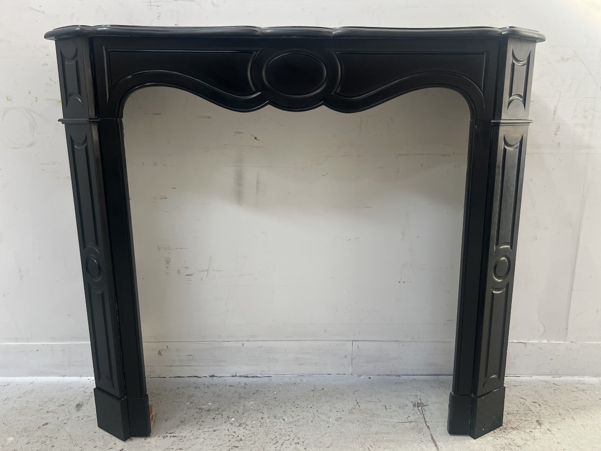 Louis XV Model Pompadour Mantel Black Speckled Marble XX Century