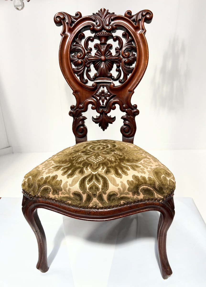 Chaise chauffeuse d'époque Napoléon III en acajou sculpté XIX siècle