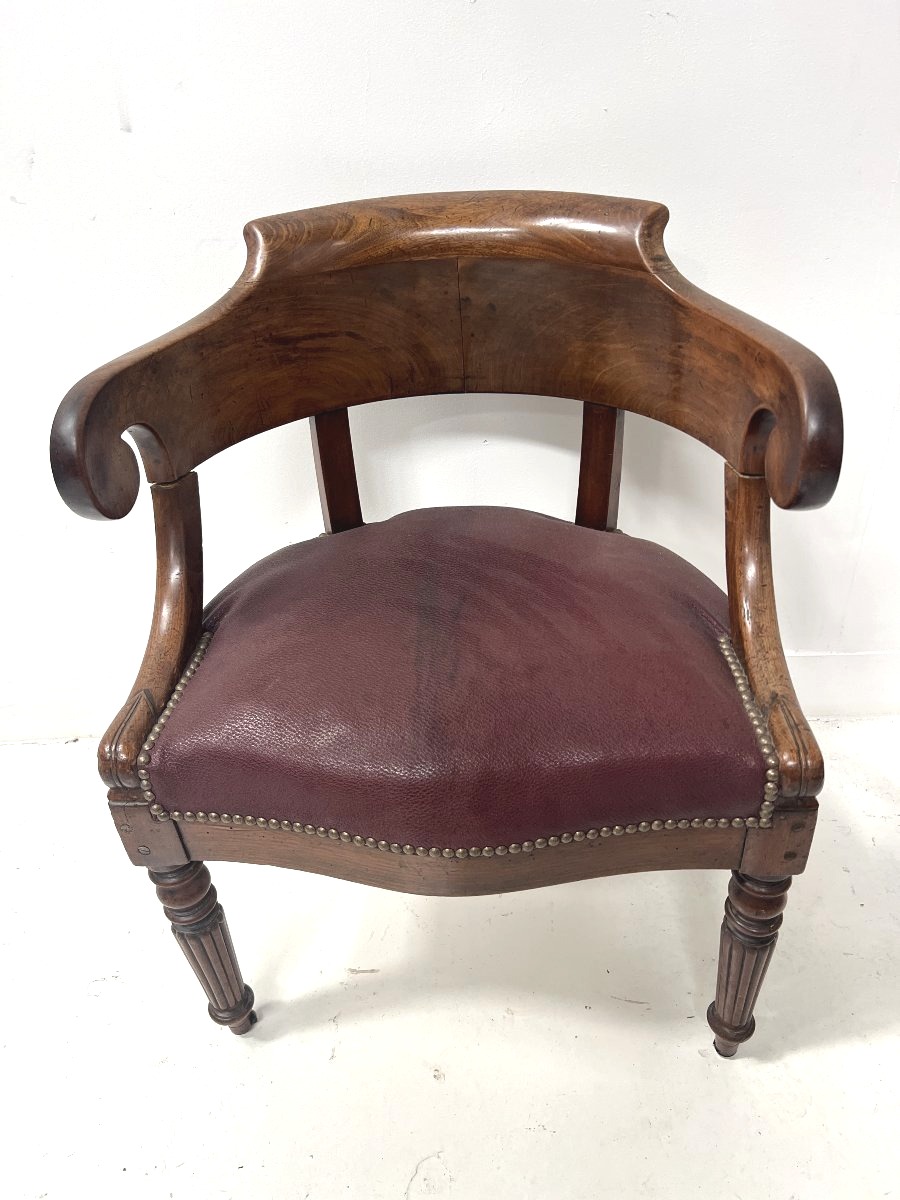 Fauteuil de bureau de style Empire en acajou et placage XIX siècle