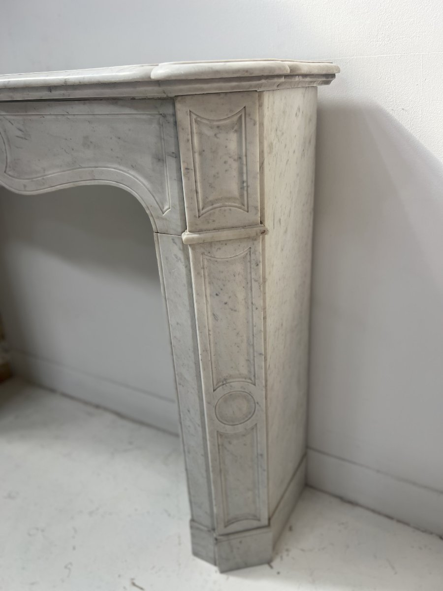 Cheminée de style Louis XV Model Pompadour Marbre blanc de Carrare XX siècle-photo-4