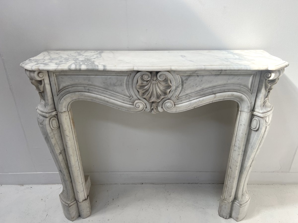 19th-century Louis XV-style Fireplace In Veined White Carrara Marble-photo-2