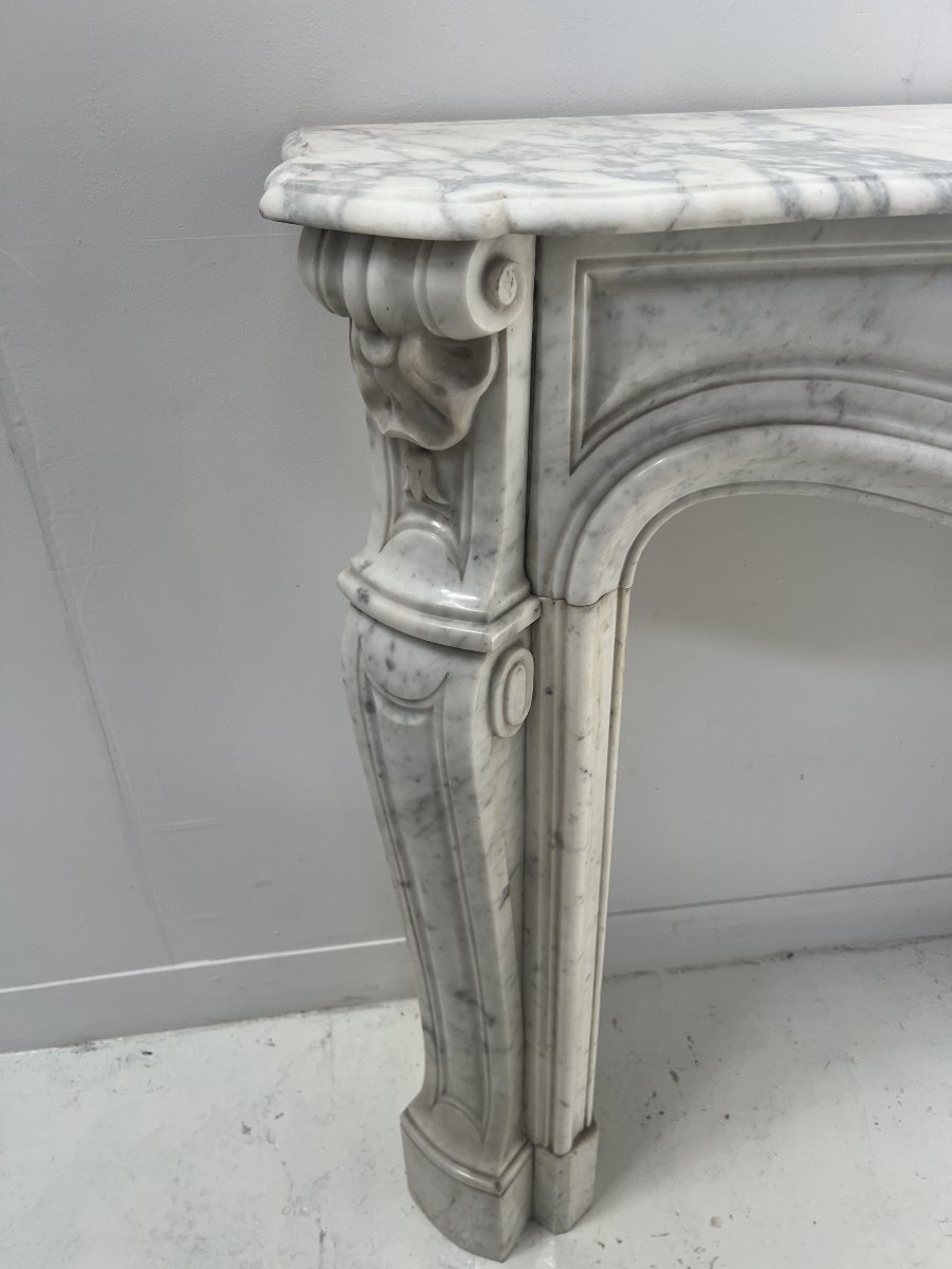 19th-century Louis XV-style Fireplace In Veined White Carrara Marble-photo-4