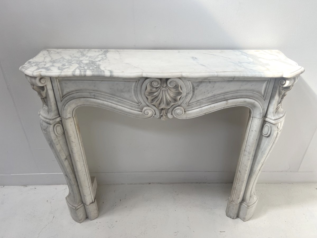 19th-century Louis XV-style Fireplace In Veined White Carrara Marble-photo-7