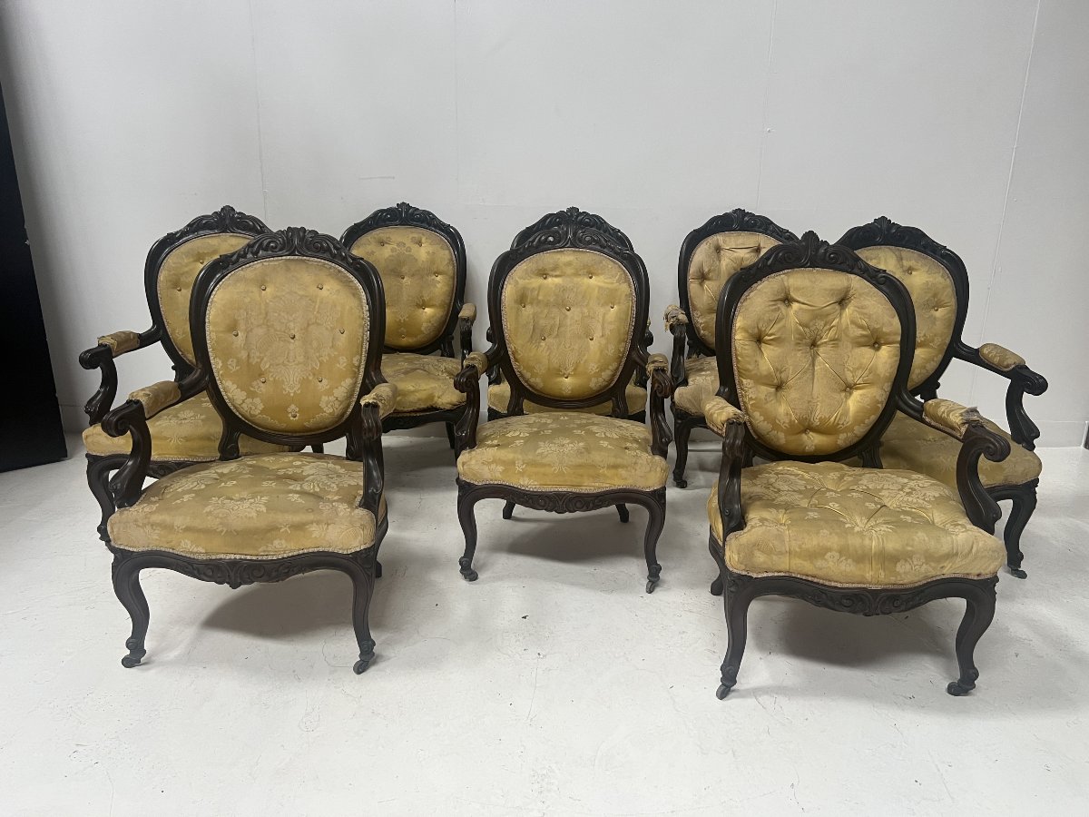 Suite de huit fauteuils Napoléon III style Louis XV en palissandre XX siècle