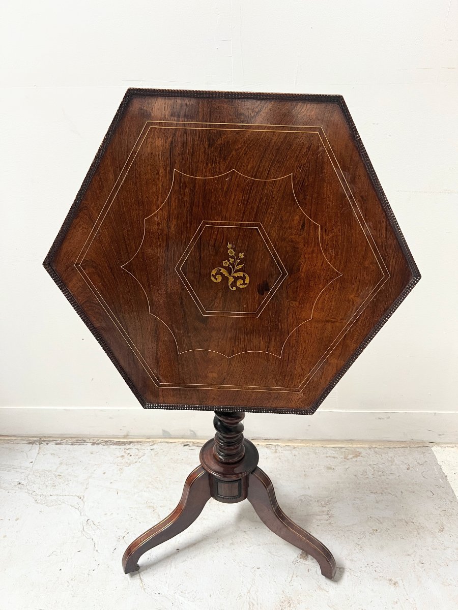 Guéridon basculant Napoléon III en bois d'acajou XIX siècle
