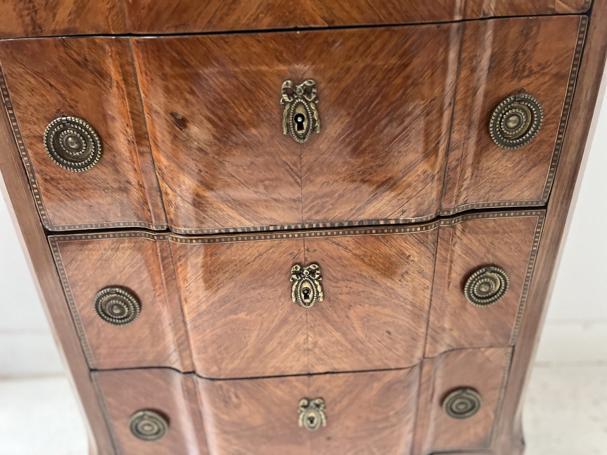 Chiffonnier de style Transition en placage de bois de rose et amarante XX siècle-photo-1