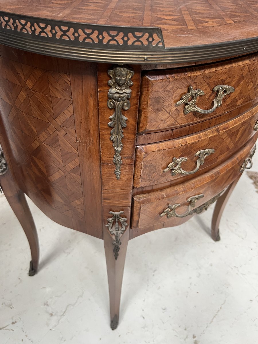 Louis XV-style Half-moon Chest Of Drawers With Cube-pattern Marquetry, 20th Century-photo-1