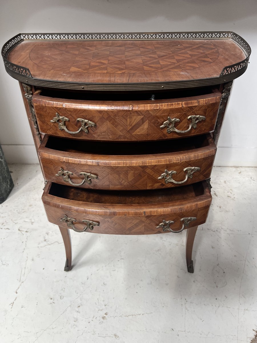 Louis XV-style Half-moon Chest Of Drawers With Cube-pattern Marquetry, 20th Century-photo-4