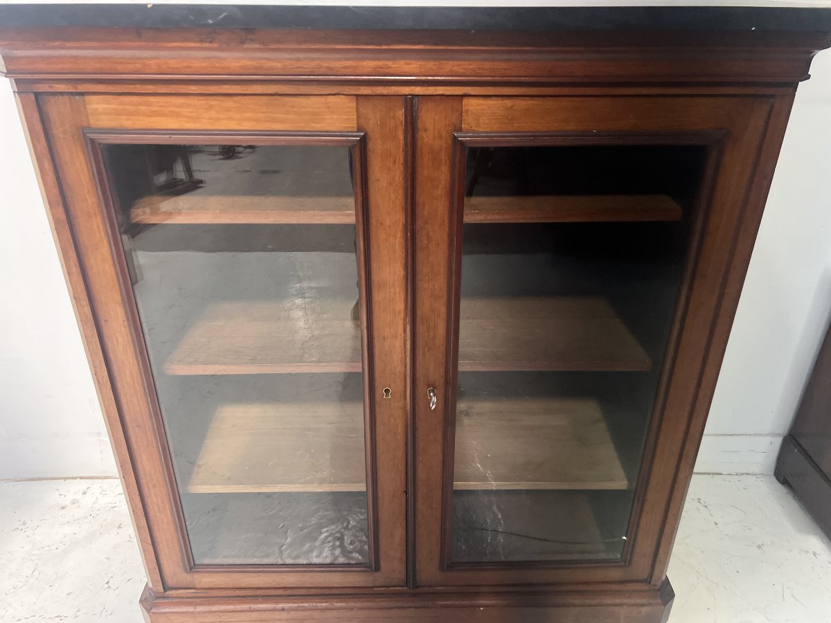 19th-century Mahogany And Veneer Display Cabinet At Counter Height-photo-4
