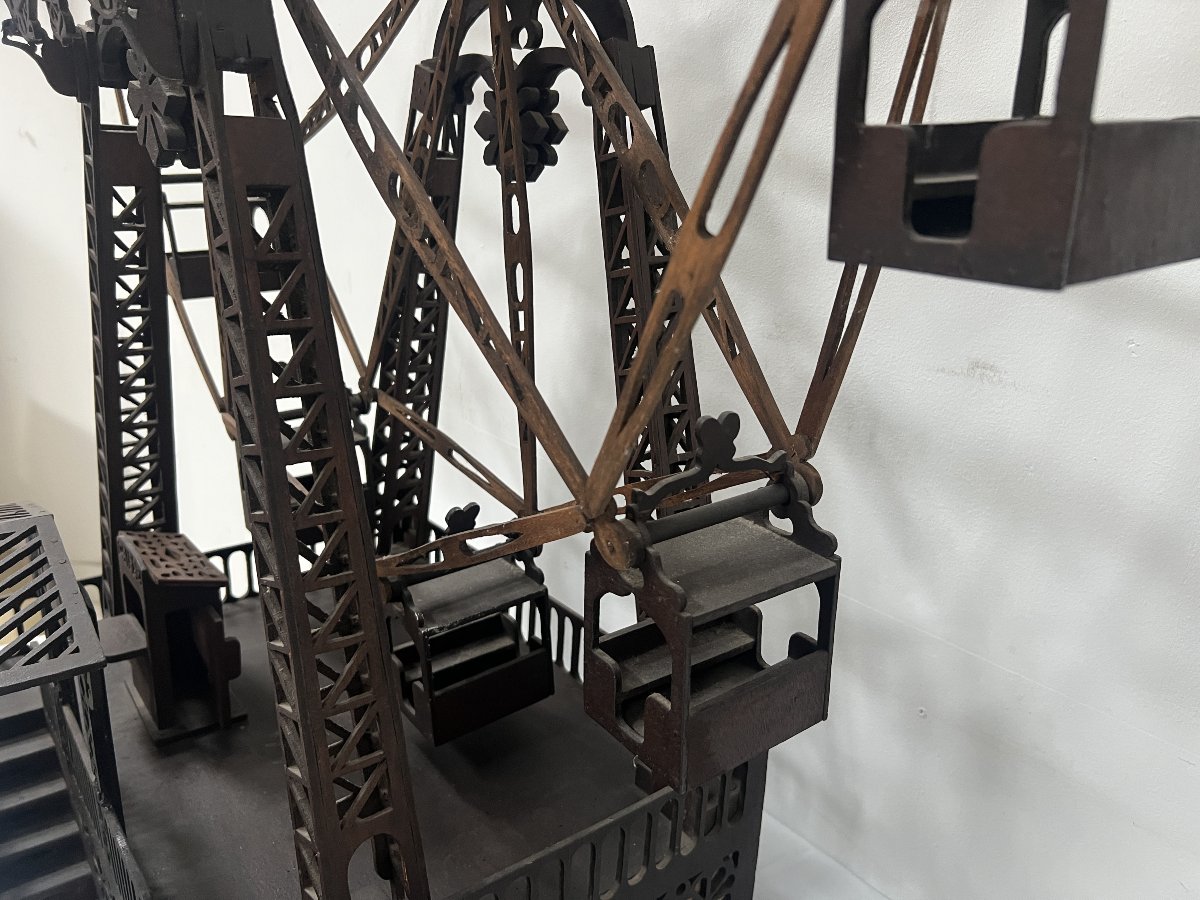 Model Of The Ferris Wheel At A 20th-century Carnival-photo-1