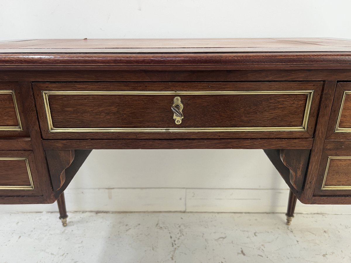 Bureau de style Louis XVI en acajou et placage d'acajou XX siècle-photo-1