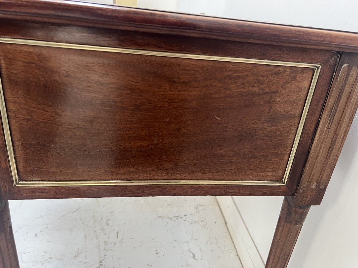 Bureau de style Louis XVI en acajou et placage d'acajou XX siècle-photo-8