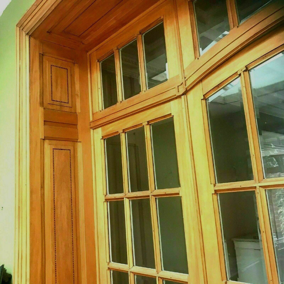 Four-leaf Partition Door And Transom In Natural Wood Beveled Tile-photo-4