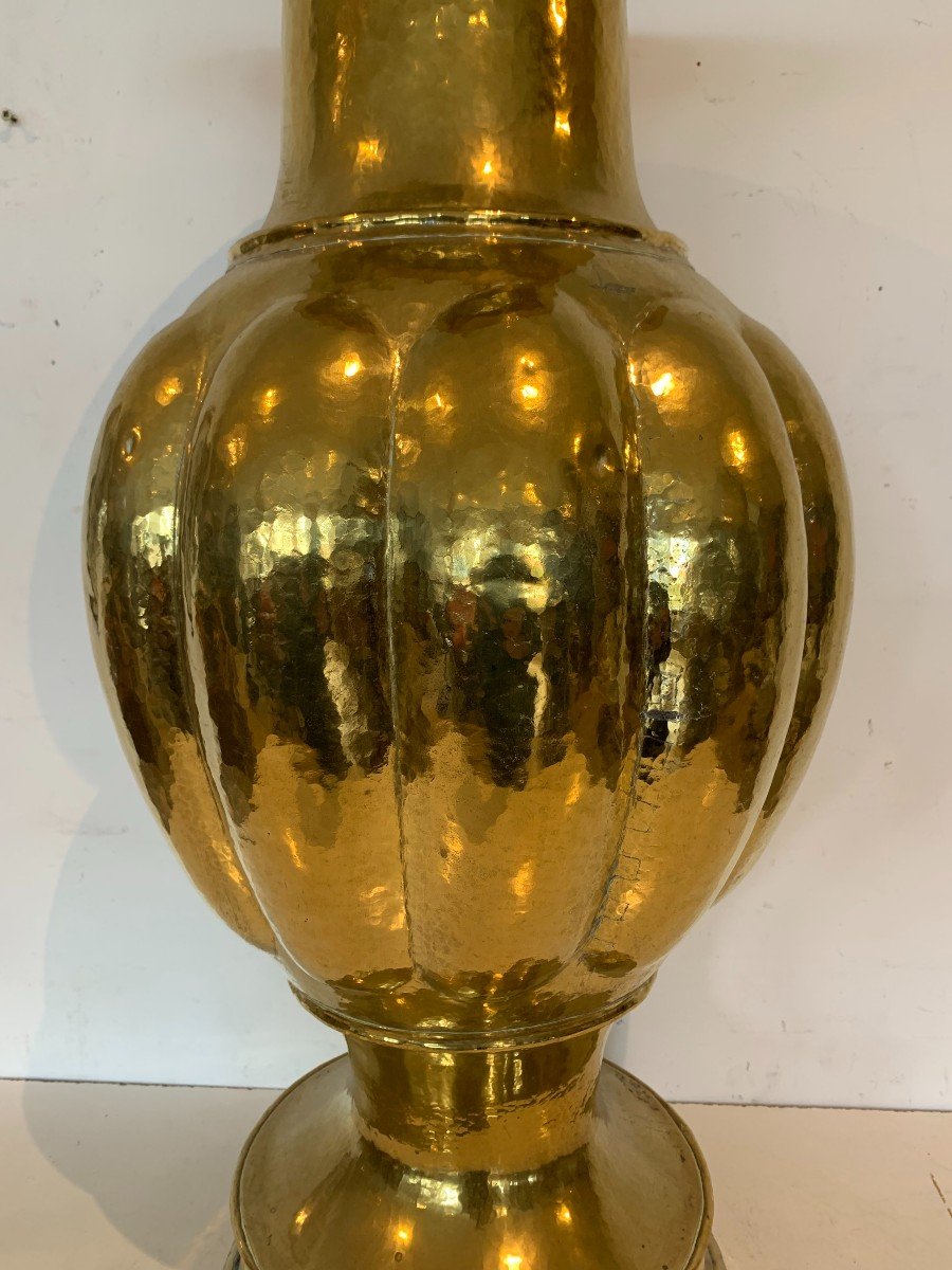 Large Vase With Gadroons In Hammered Brass XX Century-photo-2