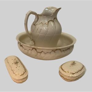 Saint Amand Earthenware Toilet Set XX Century