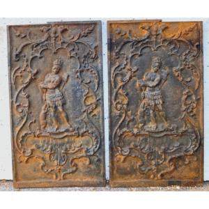 Pair Of Plates In Cast Iron XIX Century