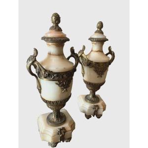 Pair Of Covered Vases In Alabaster And Bronze Napoleon III Style 20th Century
