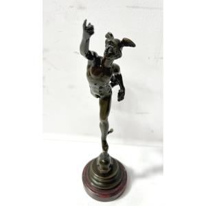 " Mercure " Groupe en bronze a patine brune par Jean de Bologne . XIX siècle