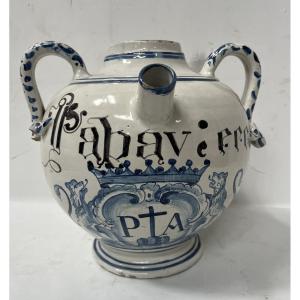 Vase a anses en faïence blanc bleu XIX siècle