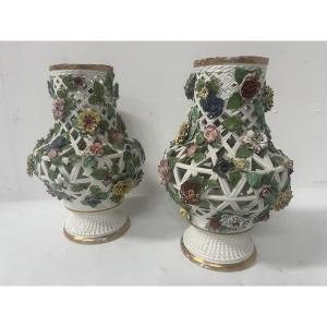 "saxony" Pair Of Polychrome Openwork Porcelain Baluster Vases, 19th Century