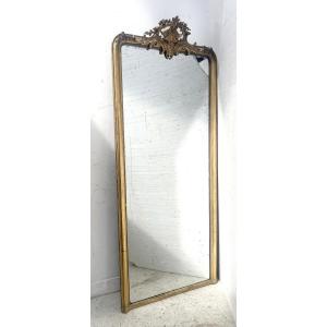 Miroir doré de style Rocaille en bois et stuc doré XIX siècle