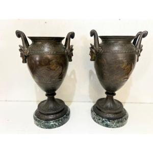 Paire de vases en régule patiné du XIX siècle