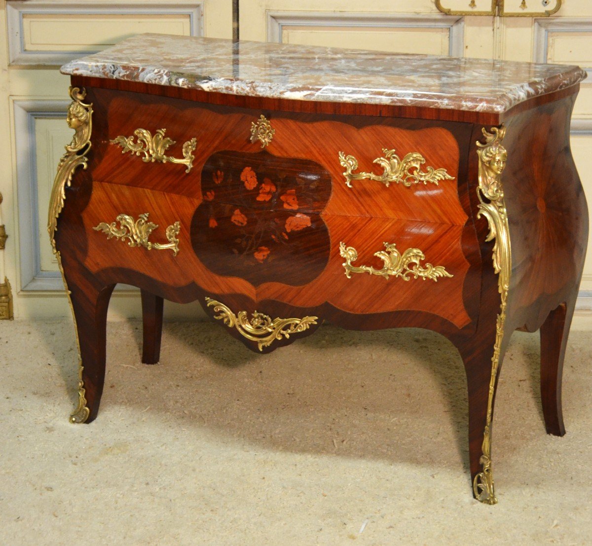 Commode En Marqueterie