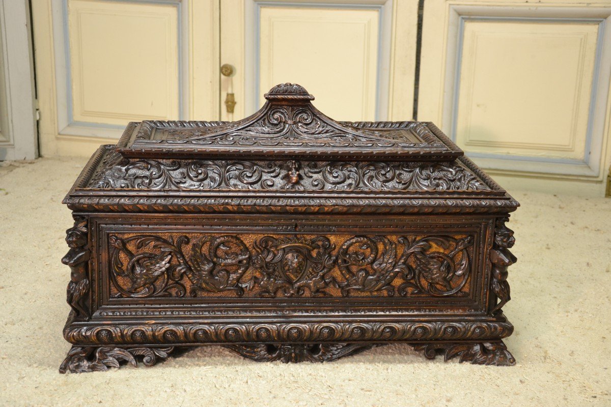 Cassone Or Walnut Chest, Renaissance Style, Italy 19th Century