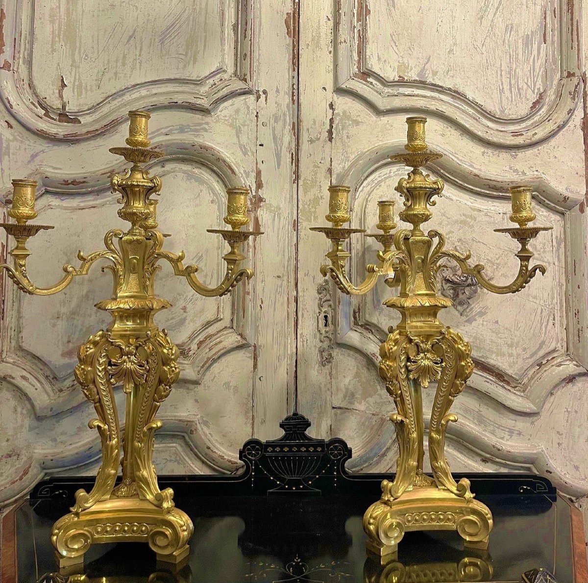 Paire De Candélabres En Bronze Doré Style Louis XIV, époque  Napoléon III.