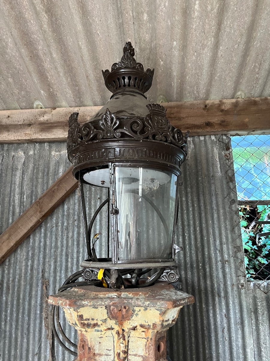 Pair Of Imposing Cast Iron Paris Floor Lamps -photo-3