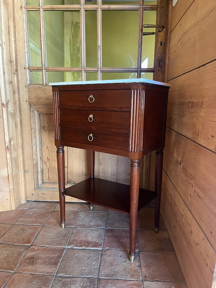 table chiffonnière en acajou époque LXVI