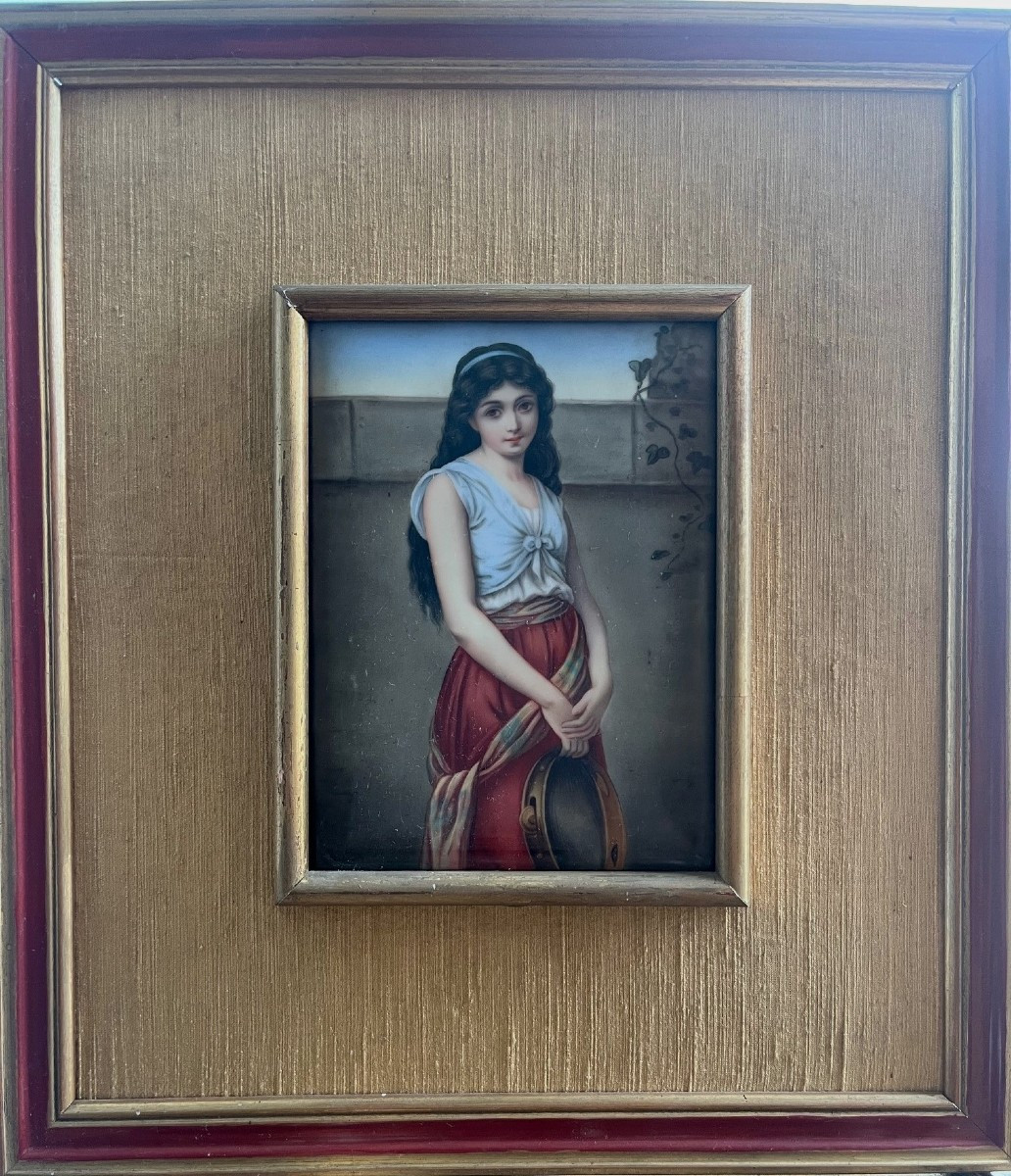 Peinture sur porcelaine représentant une tzigane-photo-1