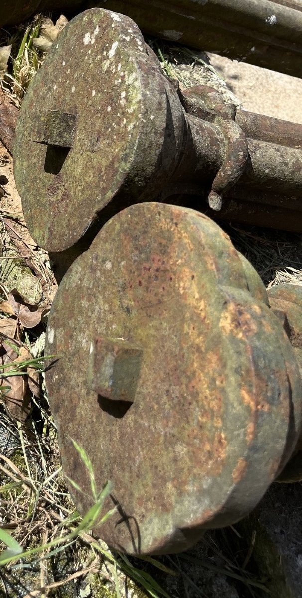 Pair Of Cast Iron Posts;-photo-3