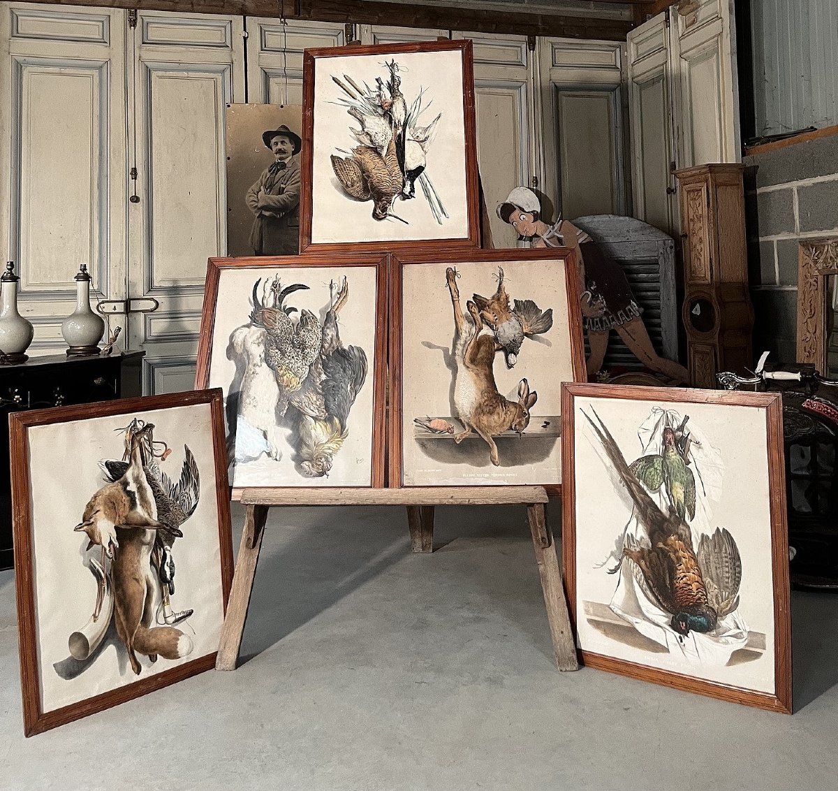 Suite de cinq lithographies à décor de trophés de chasse, fin XIXe siècle-photo-7