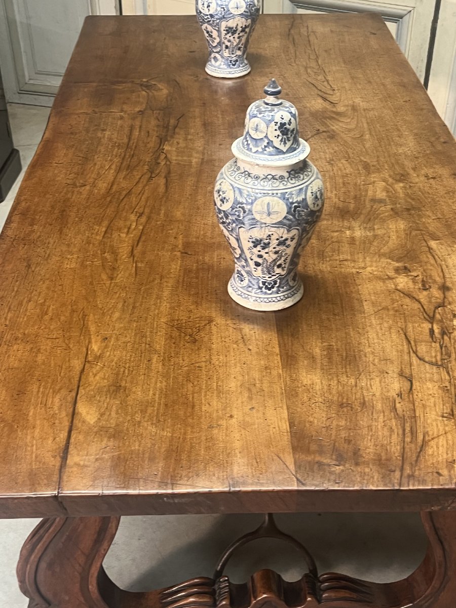 Table de style espagnole en noyer, époque XIXeme siècle.-photo-4