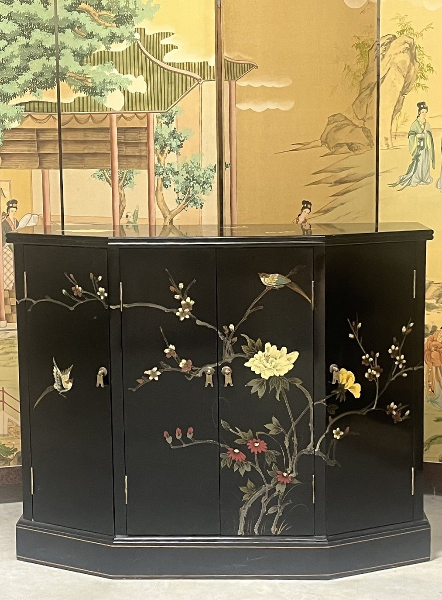 Petit buffet en bois laqué et peint, époque XXe siècle-photo-2