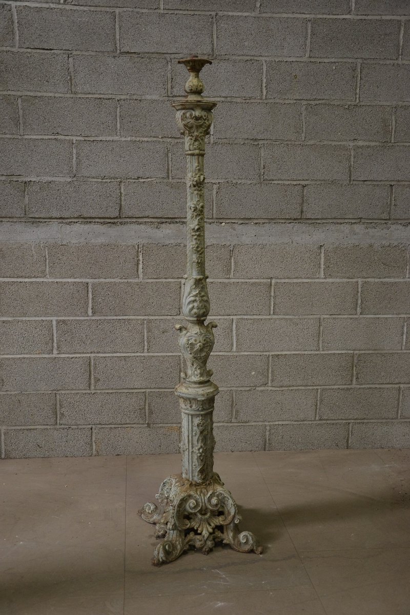 Lamp Post In Nineteenth Century Iron