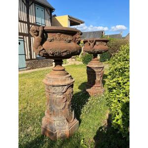 Pair Of Vases And Their Val d'Osne Cast-iron Bases