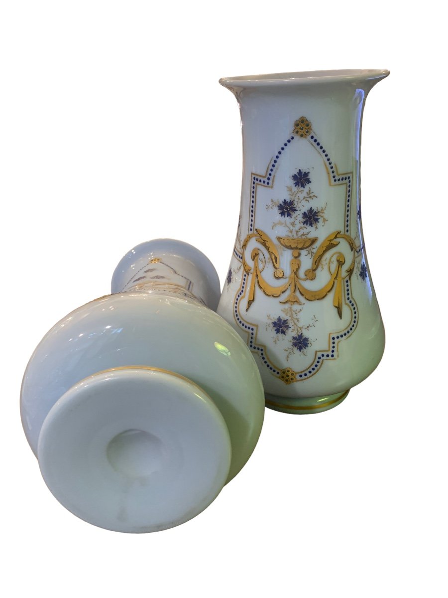 Pair Of Baccarat Purple Opaline Vases, Golden Decor, Perfect Condition-photo-1