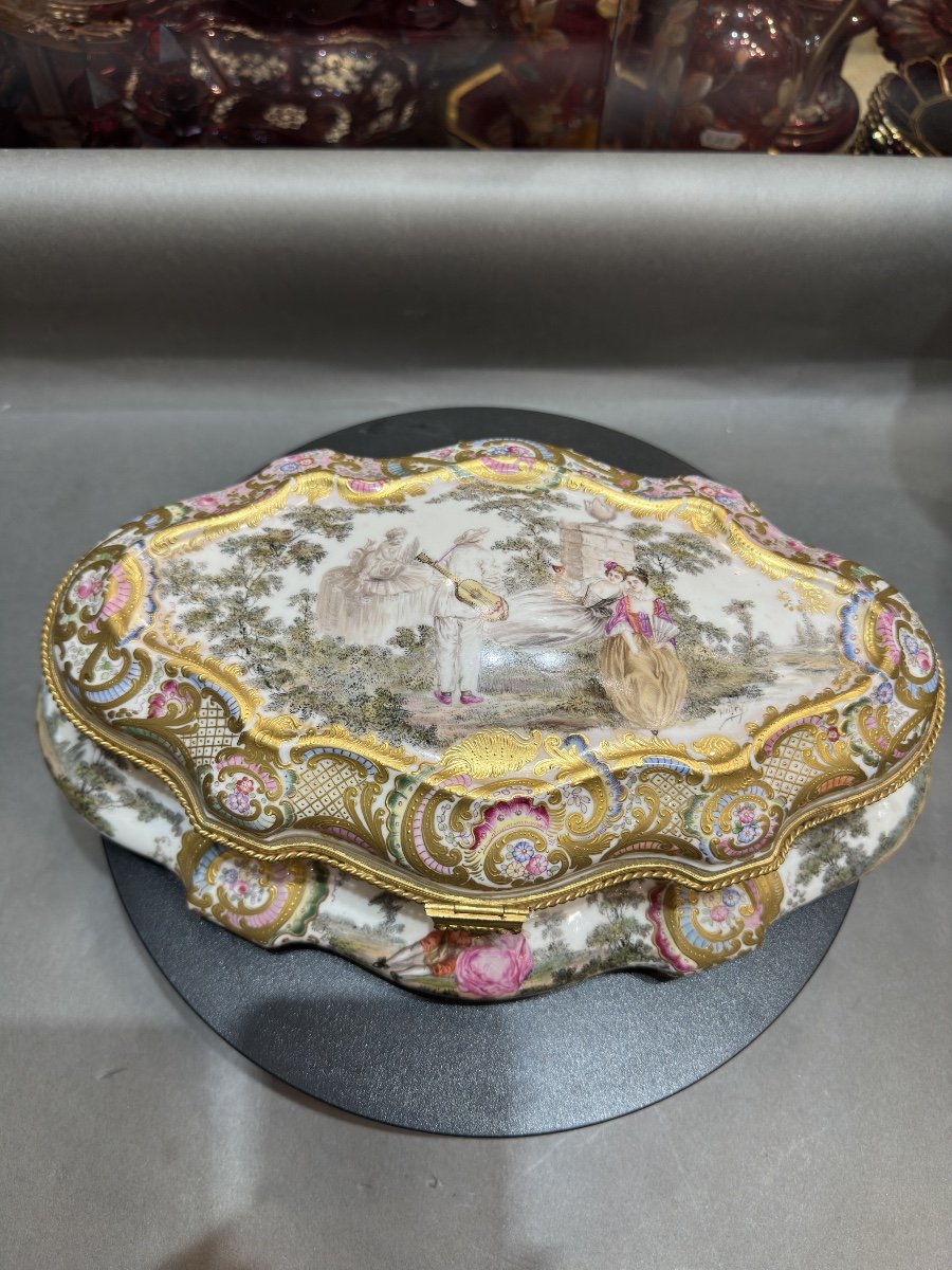 Boite, Coffret En Porcelaine De Sèvres, Scène Galante, Signée-photo-2