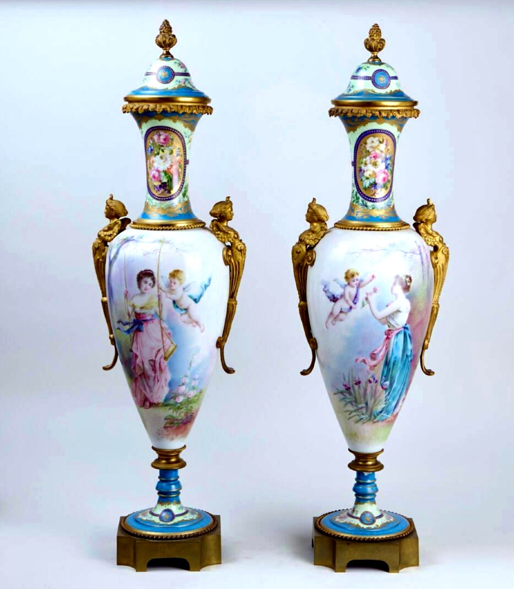 Paire De Vases, en Porcelaine de Sevres, trois signatures, 80 cm