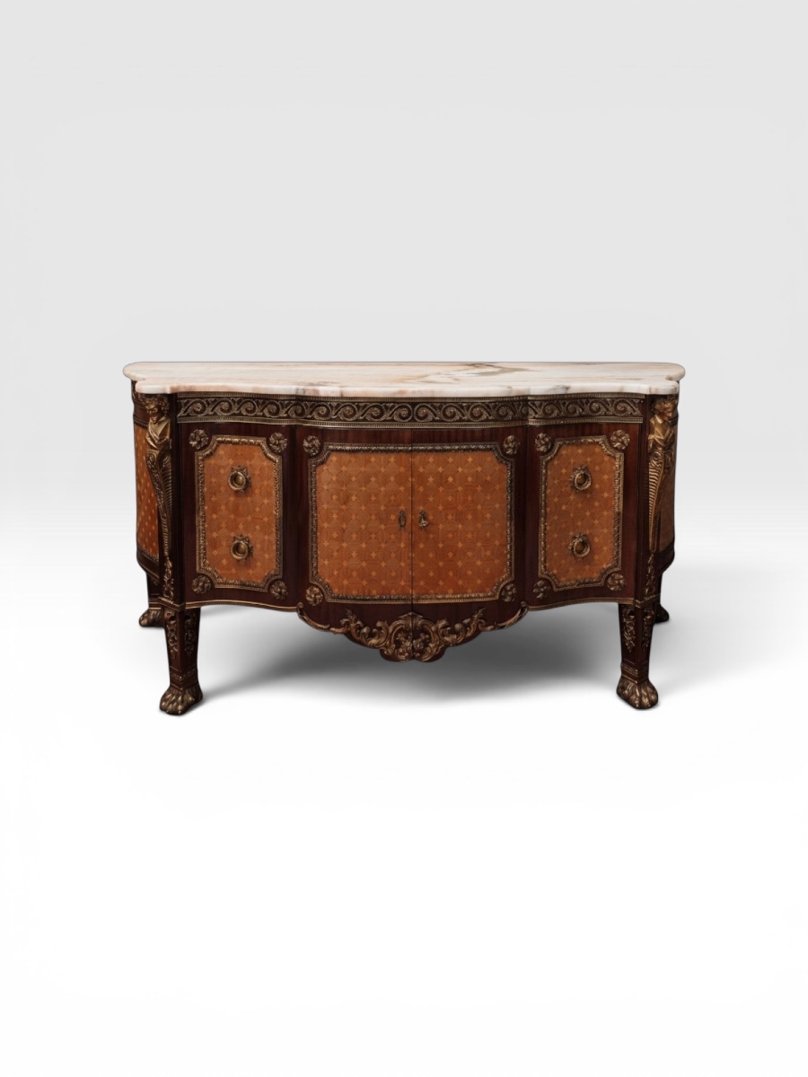 Chest Of Drawers With An Ornate Design-photo-2
