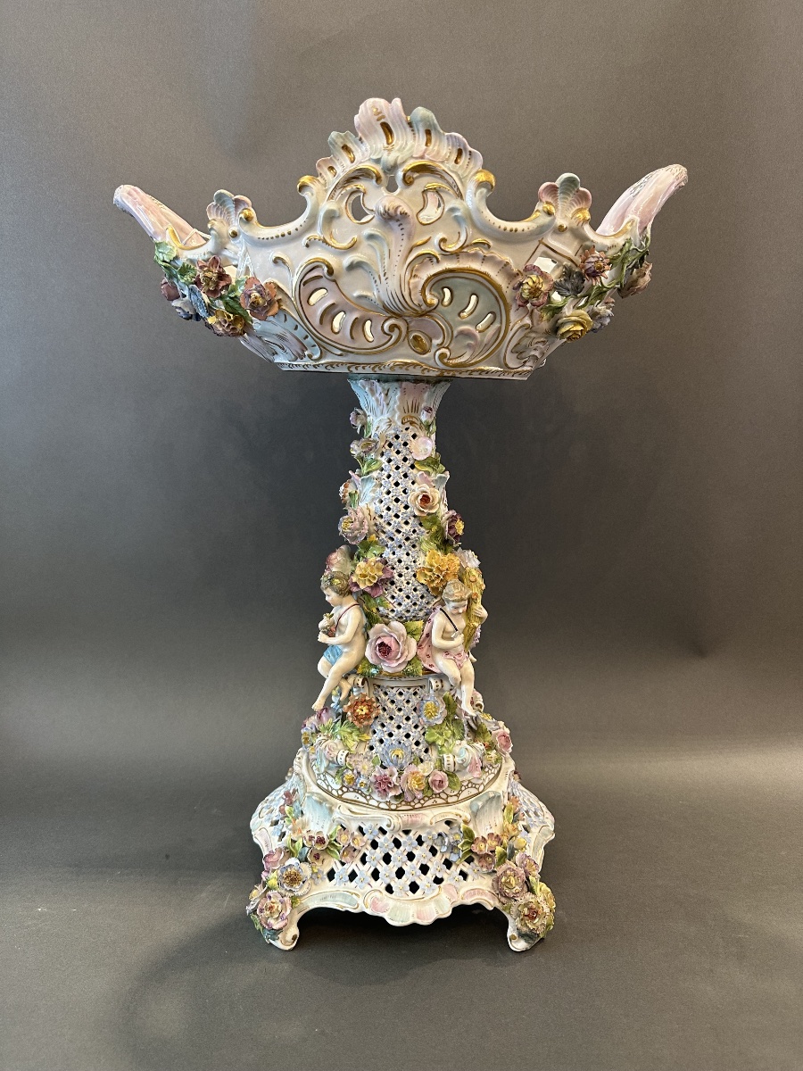 Meissen Porcelain Goblet On A Pedestal – 19th Century