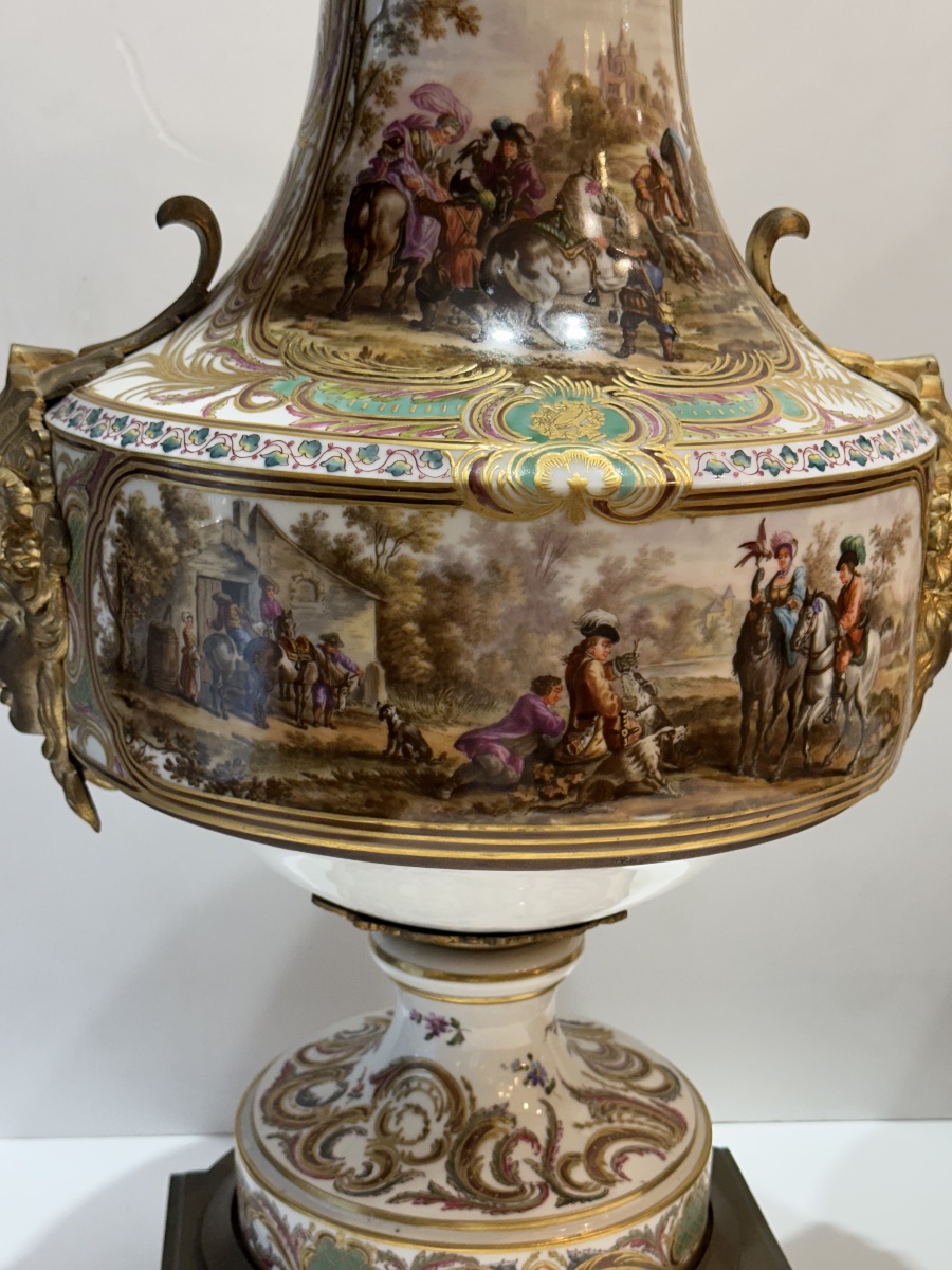  paire de vases couverts en porcelaine de Meissen, XIXᵉ siècle-photo-4