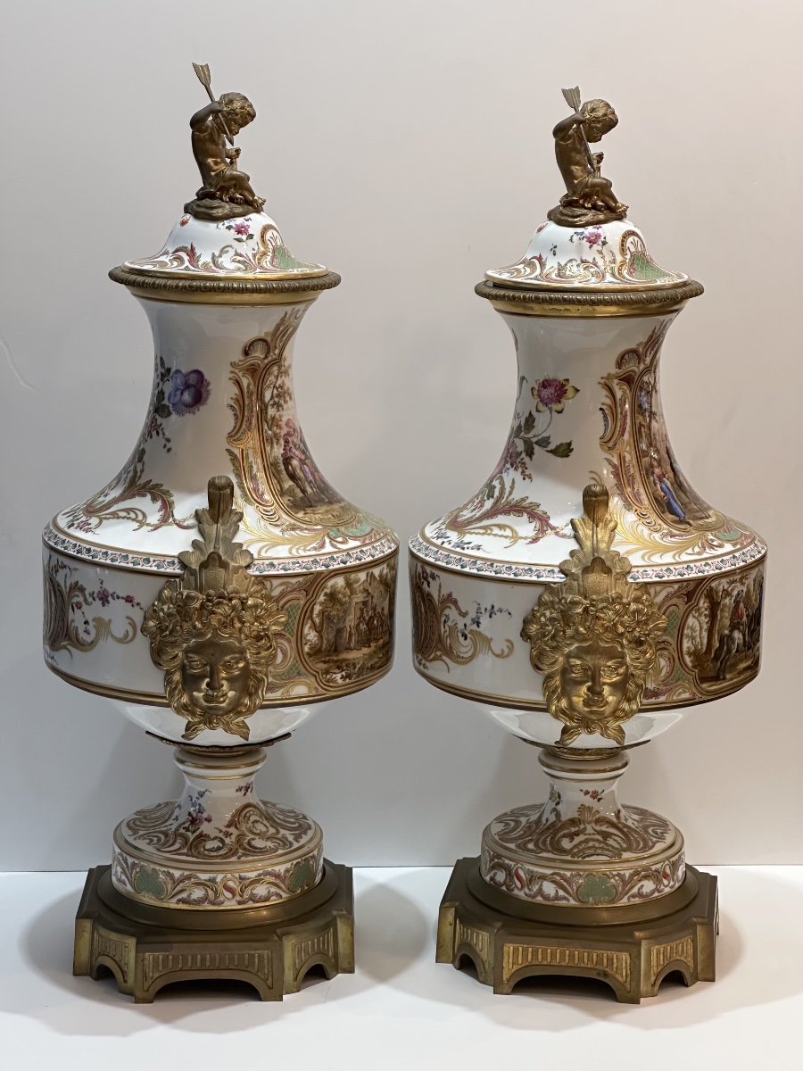  paire de vases couverts en porcelaine de Meissen, XIXᵉ siècle-photo-3